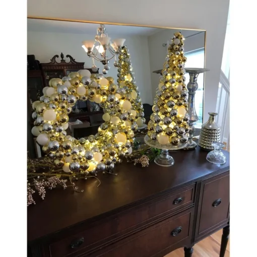 Winter Lane 24" Lighted 60-Led Ornament Wreath With 6-Hour Timer
